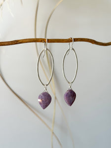 E2322 - Forged oval hoop with charoite leaf shaped drop earrings
