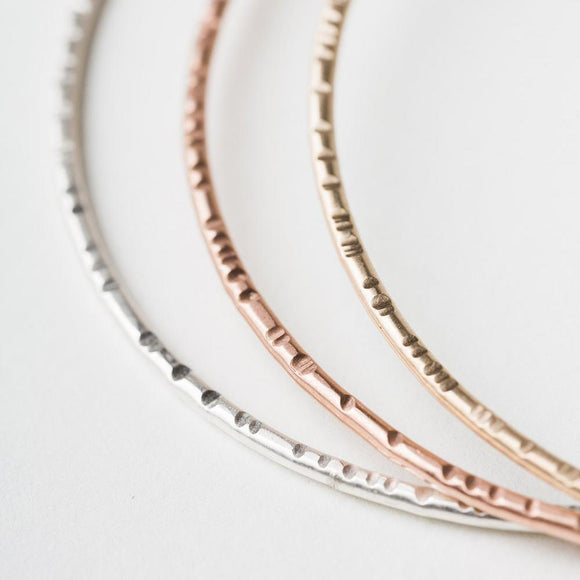 B303 - Circle Bangle Bracelet