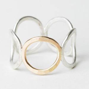 R406 - Five Circle Ring